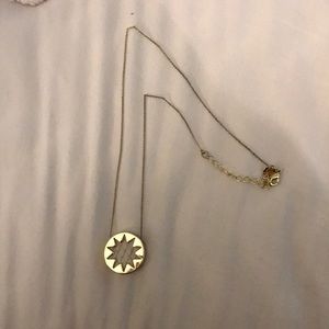 Off whits snake skin sunburst necklace